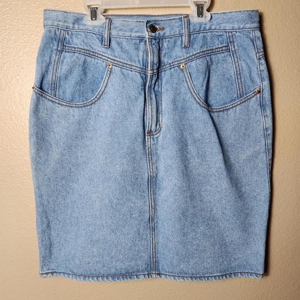 Vintage 80s Gitano Yoked Light Wash Above Knee Length Jean Skirt-Size 16